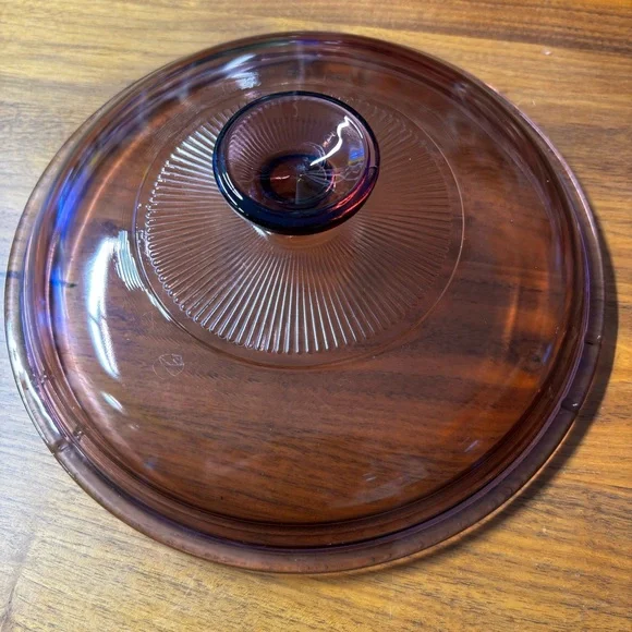 Pyrex Corning Vision cranberry tempered glass 2.5 L pot with lid - Picture 7 of 9